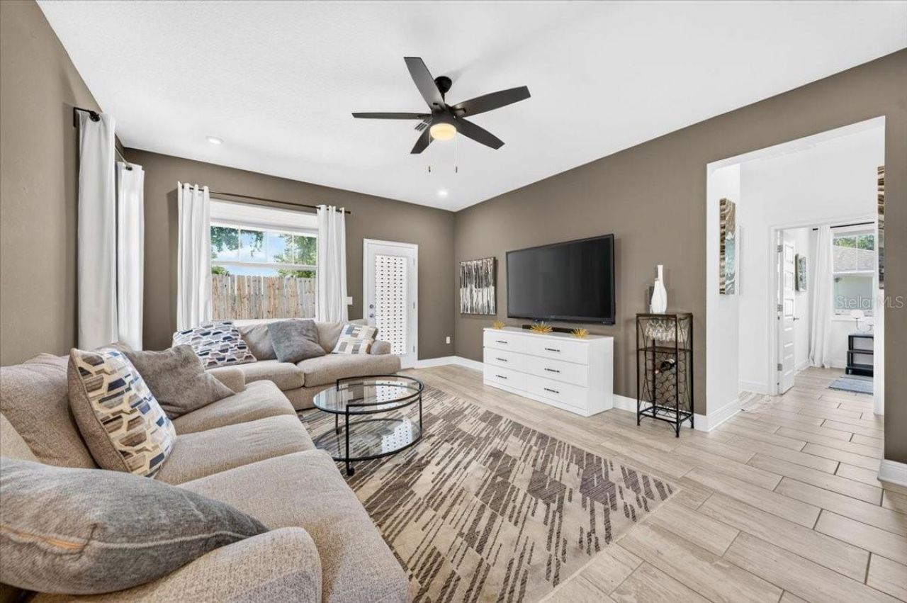 1821 27th Street S, Saint Petersburg, FL 33712 Photo