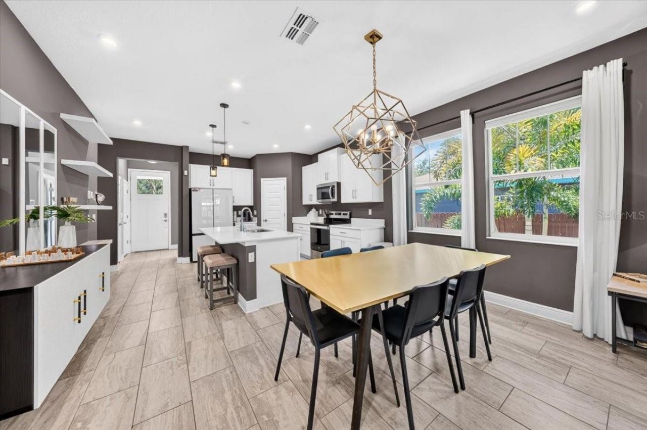 1821 27th Street S, Saint Petersburg, FL 33712 Photo