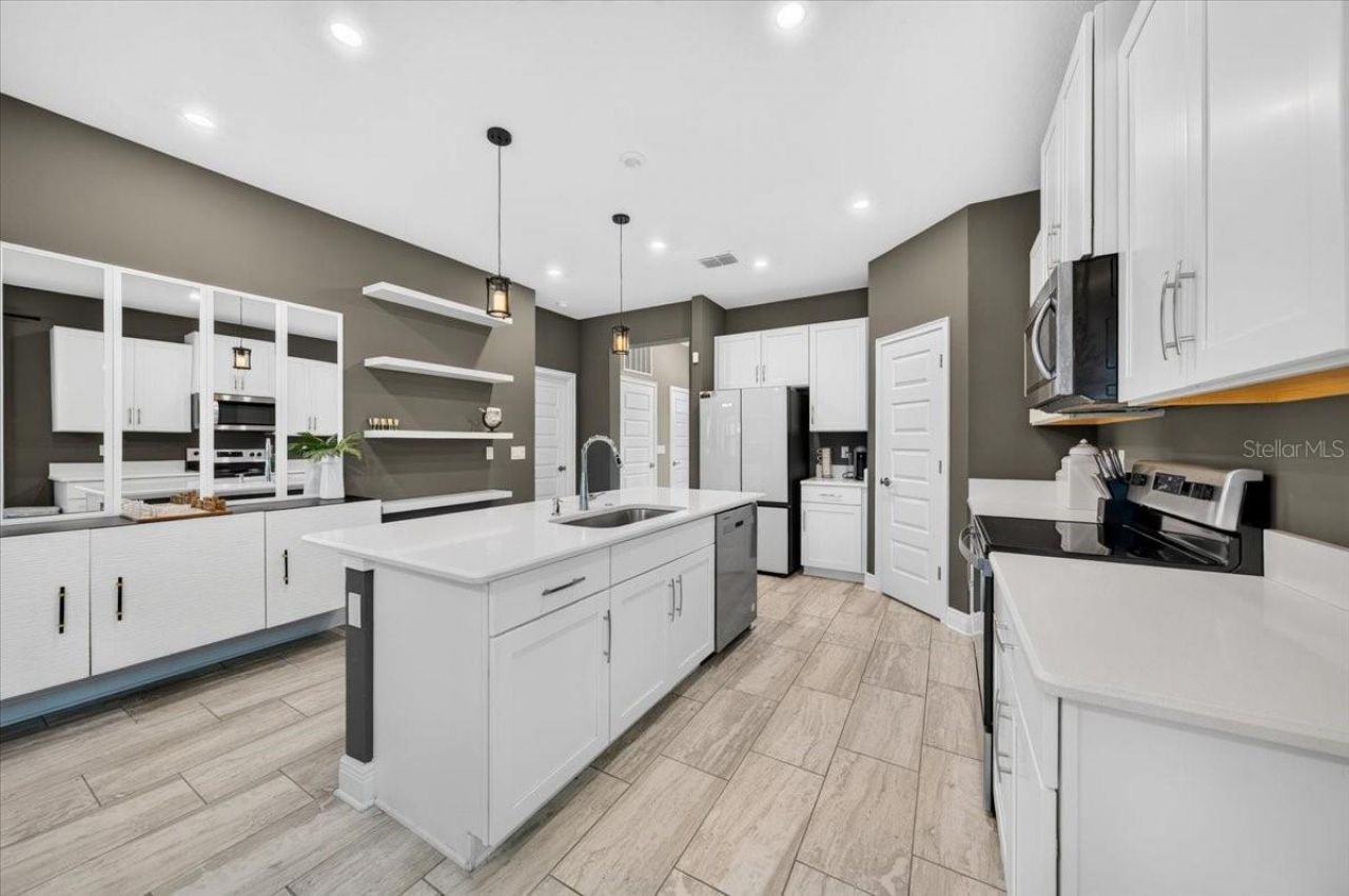 1821 27th Street S, Saint Petersburg, FL 33712 Photo