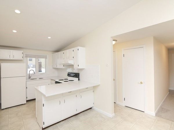 118 Pleasant Street, Unit 31, Marblehead, MA 01945