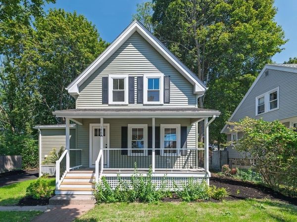 146A W Division St, Braintree, MA 02184