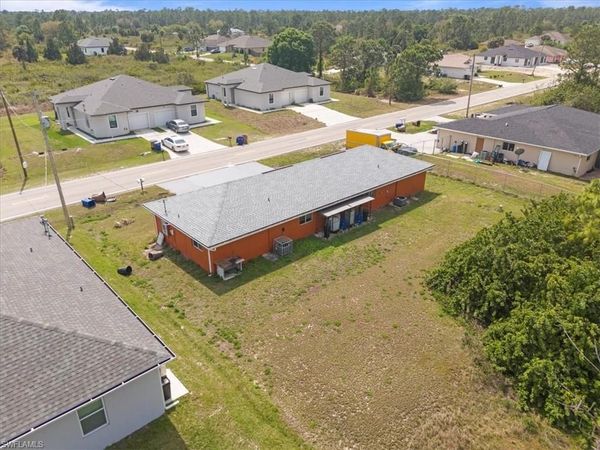 18/20 W 12th ST , LEHIGH ACRES, FL 33972