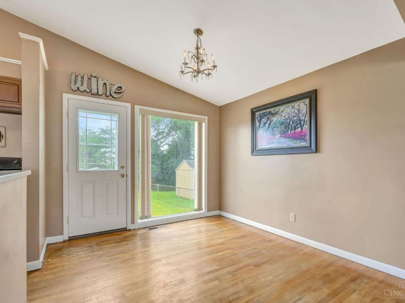 3354 Greenway Avenue, Green Township, OH 45248 Photo 10