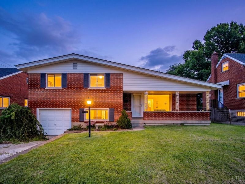 3354 Greenway Avenue, Green Township, OH 45248 Photo 2