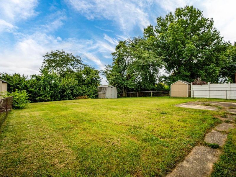 3354 Greenway Avenue, Green Township, OH 45248 Photo 29