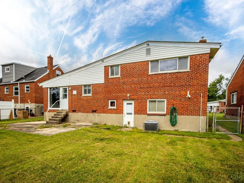 3354 Greenway Avenue, Green Township, OH 45248 Photo 30