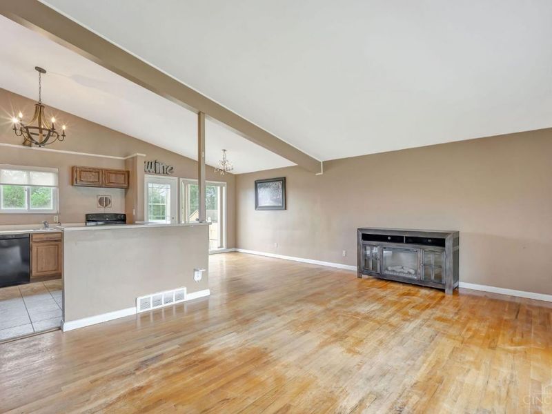3354 Greenway Avenue, Green Township, OH 45248 Photo 6