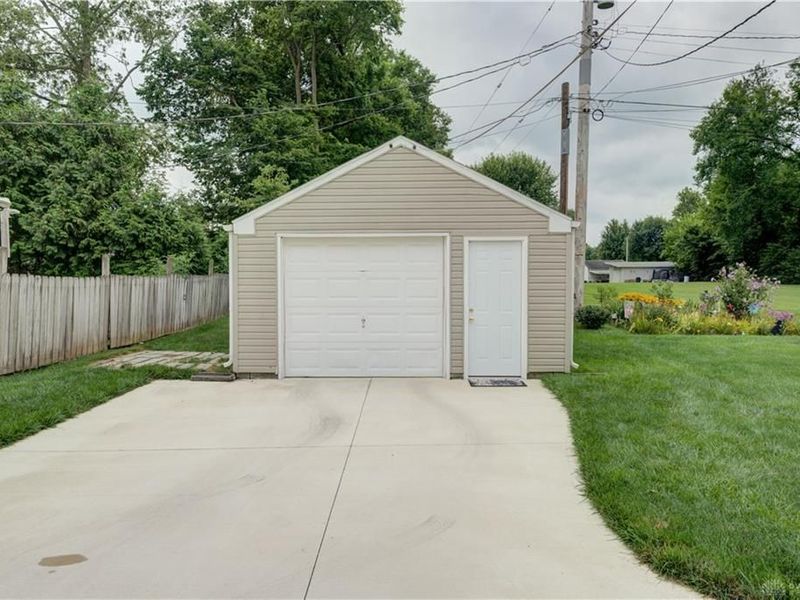 111 W Harmon Drive, Greenville, OH 45331 Photo 23