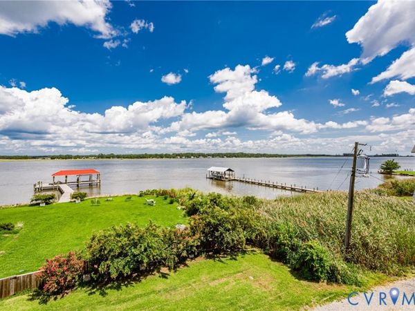 525 2nd Street , West Point, VA 23181