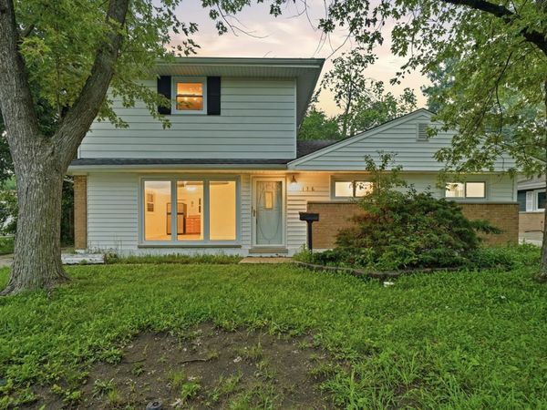 136 Well Street , Park Forest, IL 60466