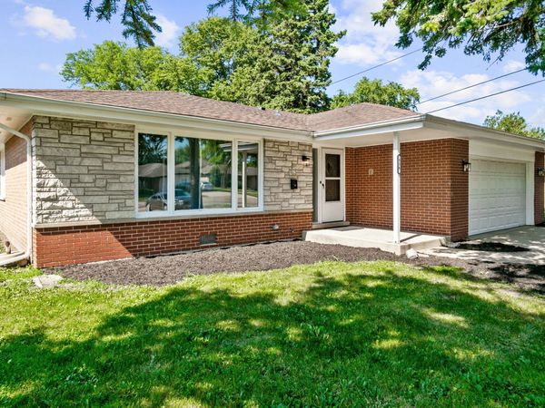 936 E 170th Street , South Holland, IL 60473