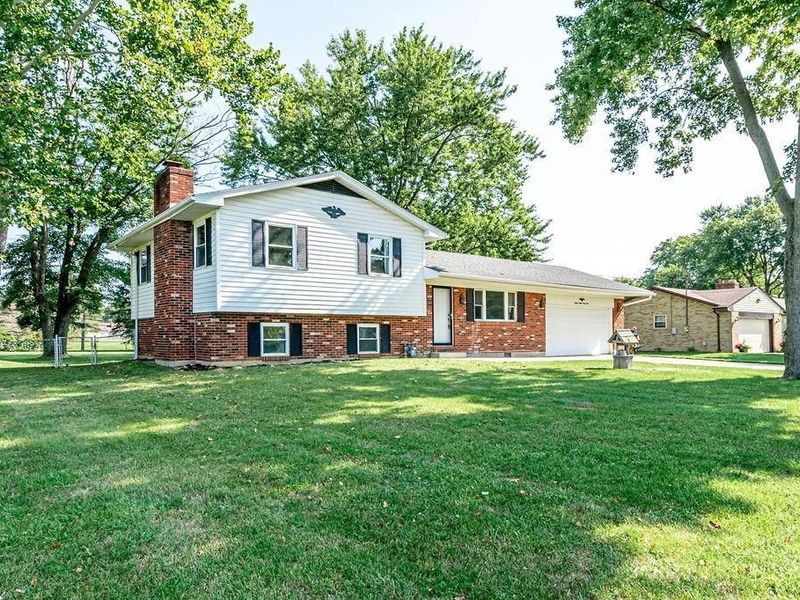 8831 Twincreek Drive, Franklin Township, OH 45005 Photo 2
