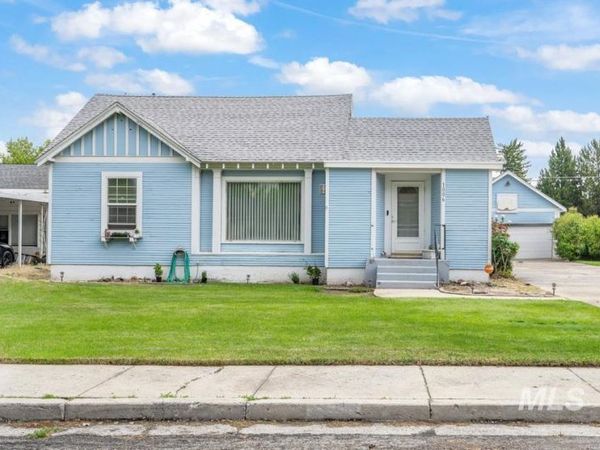 1006 E 1st Street, Emmett, ID 83617