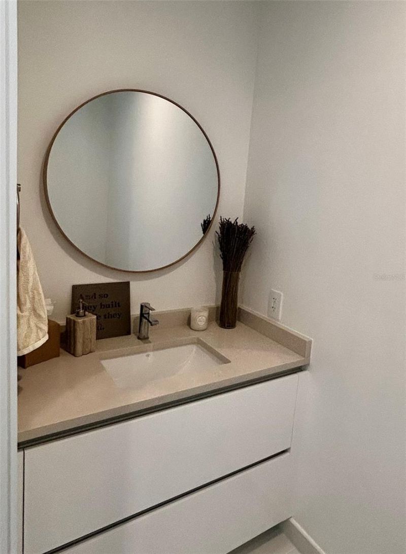 400 Central Avenue , Unit 1904, Saint Petersburg, FL 33701 Photo
