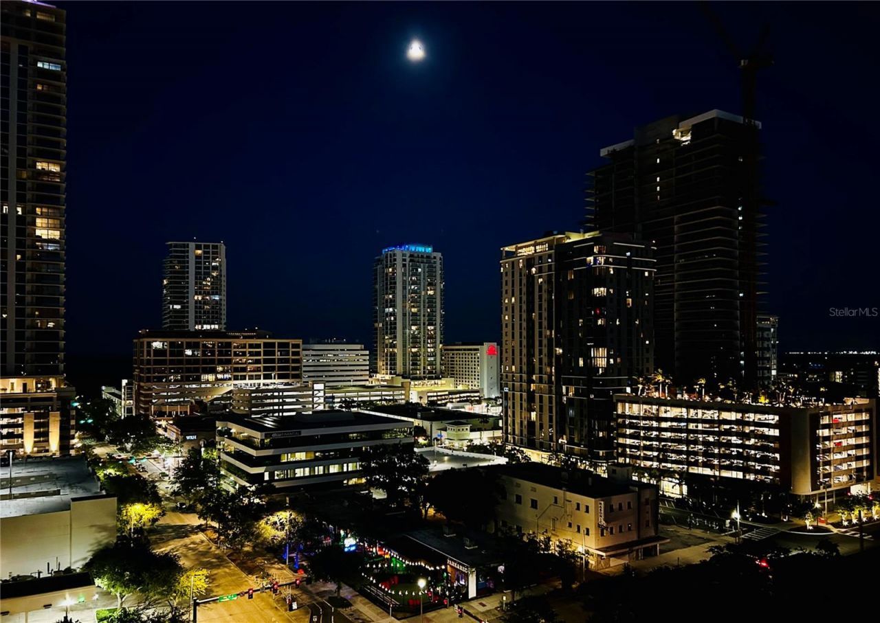 400 Central Avenue , Unit 1904, Saint Petersburg, FL 33701 Photo
