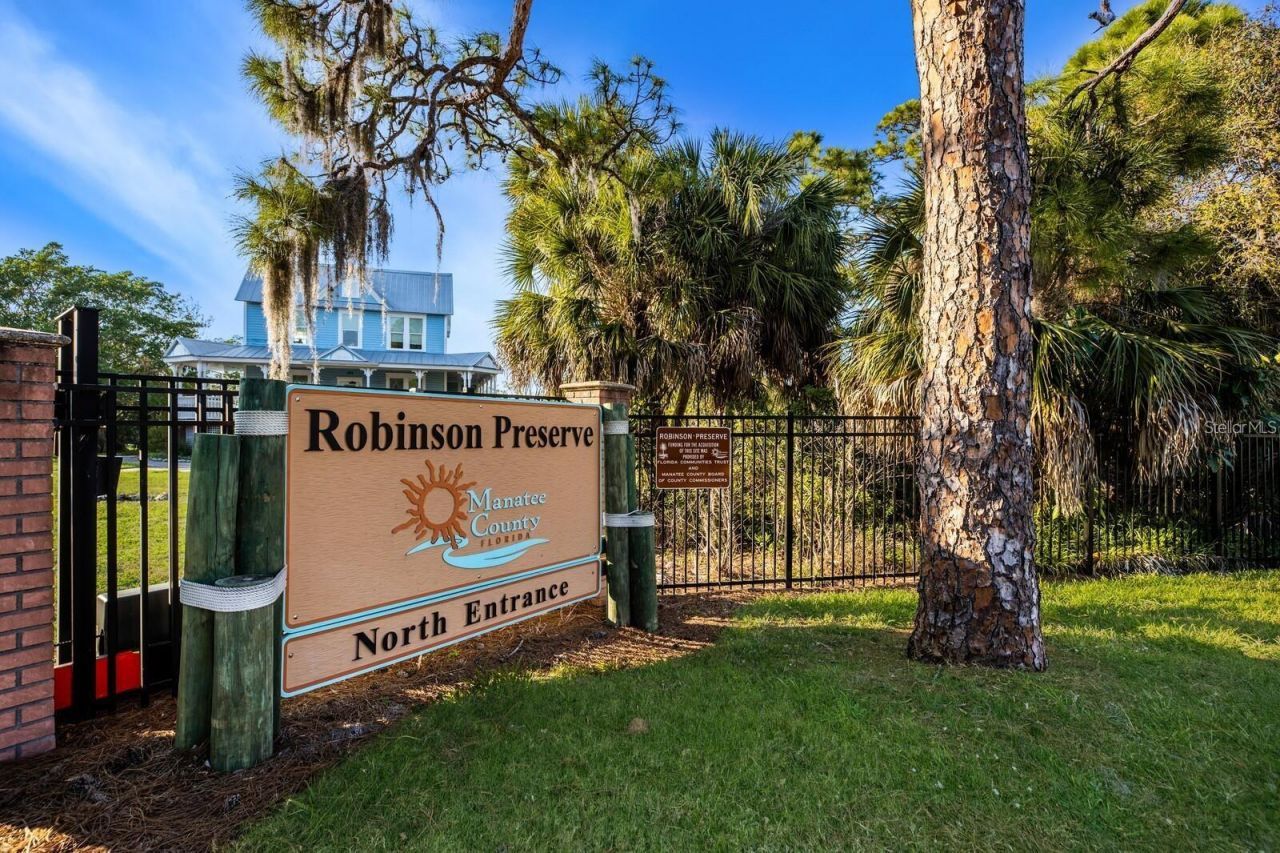 3600 Riverview Boulevard , Bradenton, FL 34205 Photo