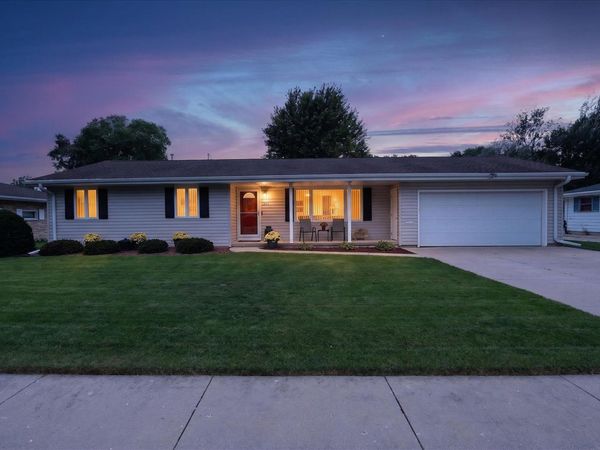 1927 Hancock Lane, Janesville, WI 53545