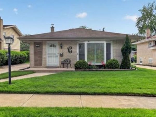2936 Sunnyside Avenue , Westchester, IL 60154
