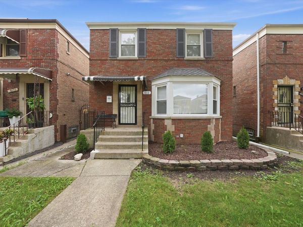 8113 S Campbell Avenue , Chicago, IL 60652