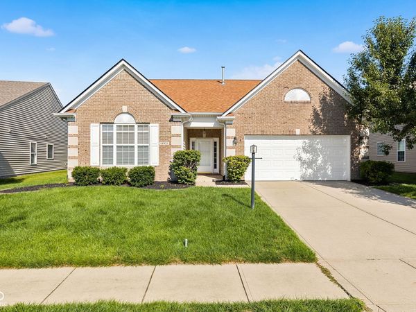 18921 Round Lake Road , Noblesville, IN 46060