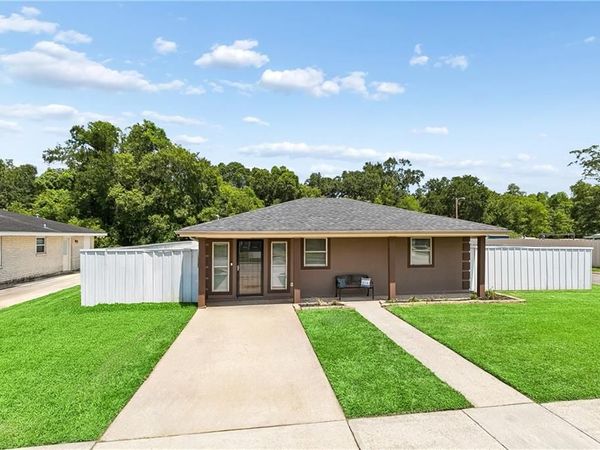 2328 REUNION Drive , Violet, LA 70092