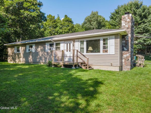 18 Miller Way, Cropseyville, NY 12052