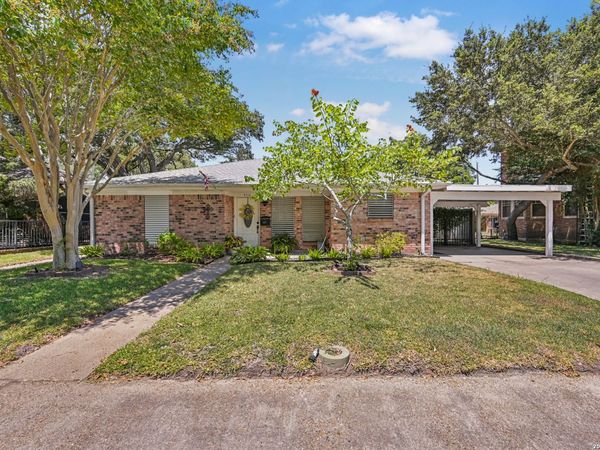 4318 Avenue O, Unit 1, Galveston, TX 77550