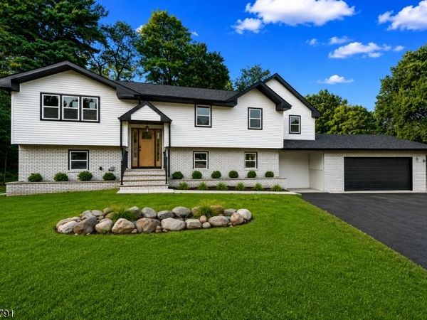 11 Mark Ter, West Milford, NJ 07435