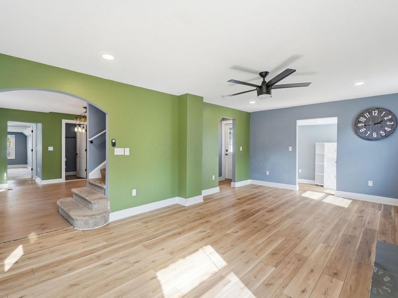 215 Brehl Avenue , Columbus, OH 43222 Photo 6