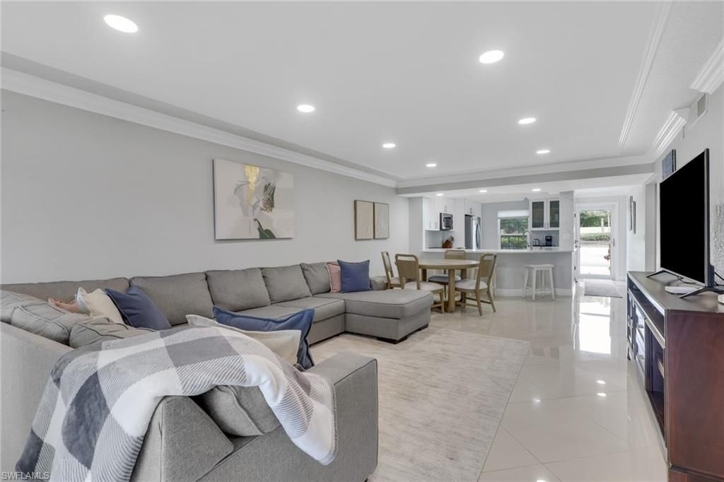 9580 Victoria Ln , Unit 104, Naples, FL 34109 Photo