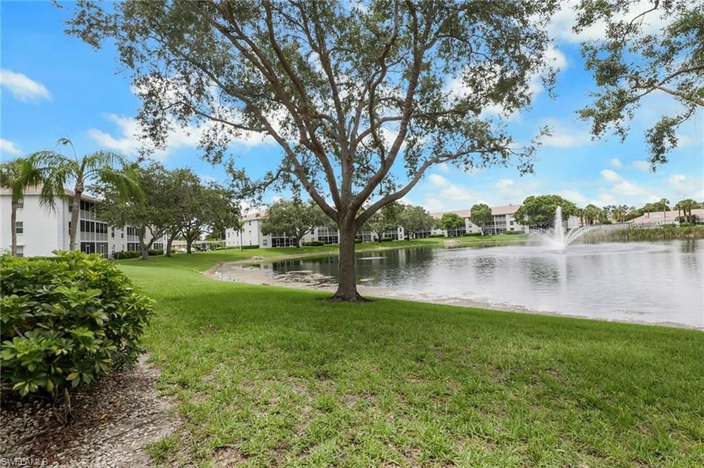 9580 Victoria Ln , Unit 104, Naples, FL 34109 Photo