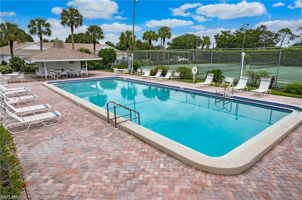 9580 Victoria Ln , Unit 104, Naples, FL 34109 Photo