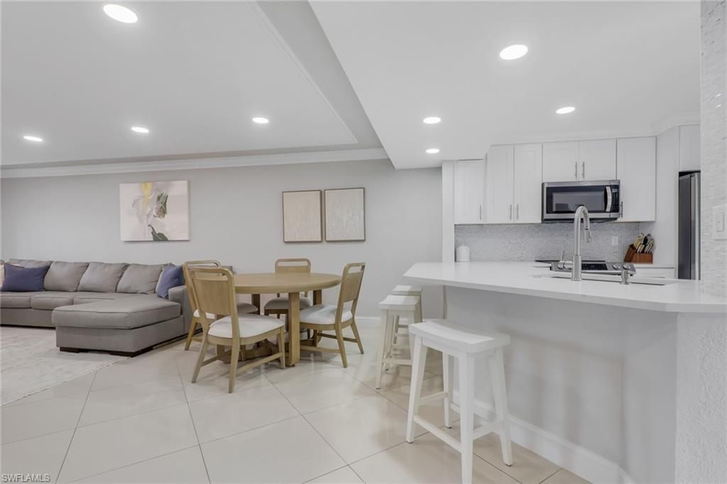 9580 Victoria Ln , Unit 104, Naples, FL 34109 Photo