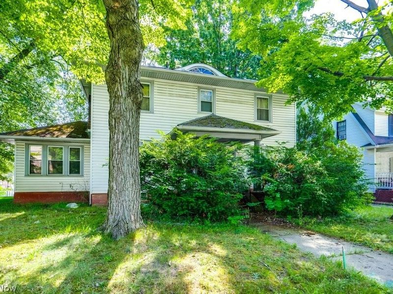 333 Trigonia Drive , Akron, OH 44302 Photo 2