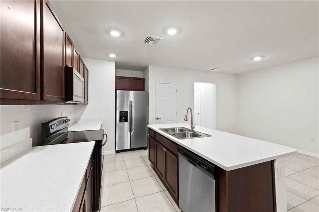15381 Wildflower Cir, Naples, FL 34119 Photo
