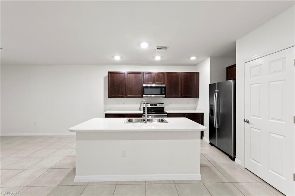 15381 Wildflower Cir, Naples, FL 34119 Photo