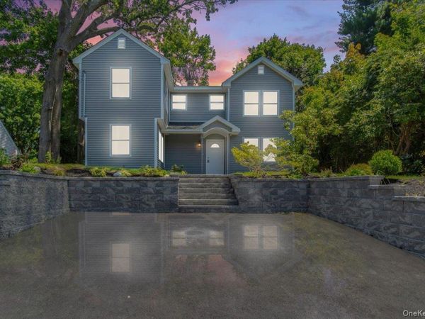 8 Elm Drive , East Northport, NY 11731