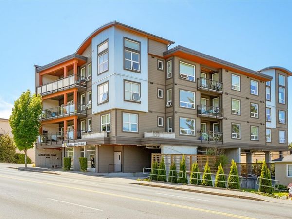 1008 Tillicum Rd , Unit #403, Esquimalt, BC V9A 1Z8