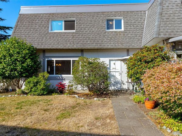 946 Market St , Victoria, BC V8T 2E9