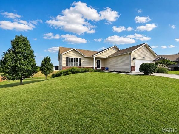 18405 Walnut Grove Court, Wright City, MO 63390