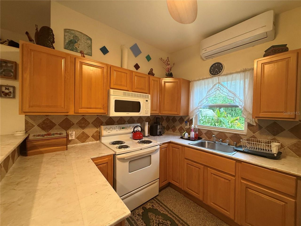 8001 27th Avenue N, Saint Petersburg, FL 33710 Photo