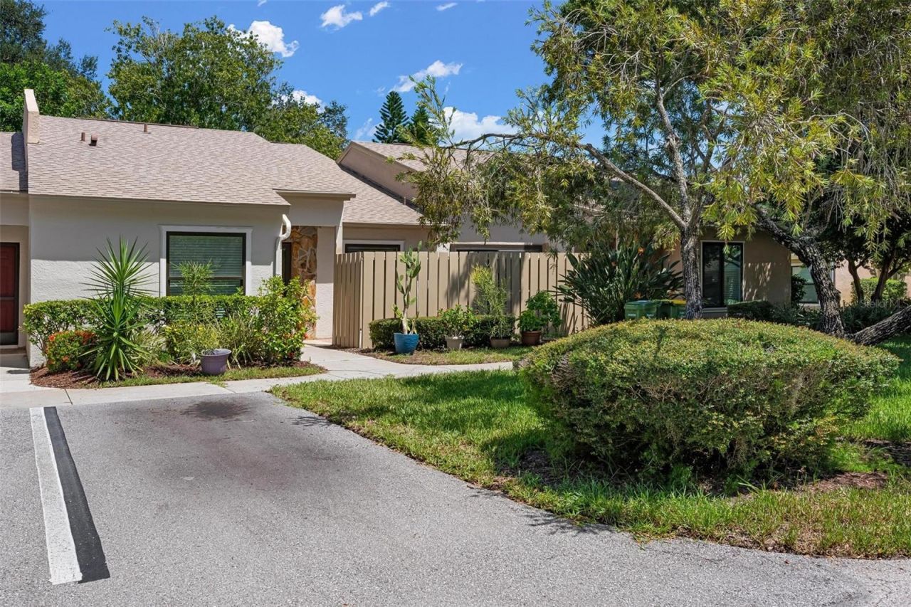 1554 Tallywood Drive, Unit 7127, Sarasota, FL 34237 Photo