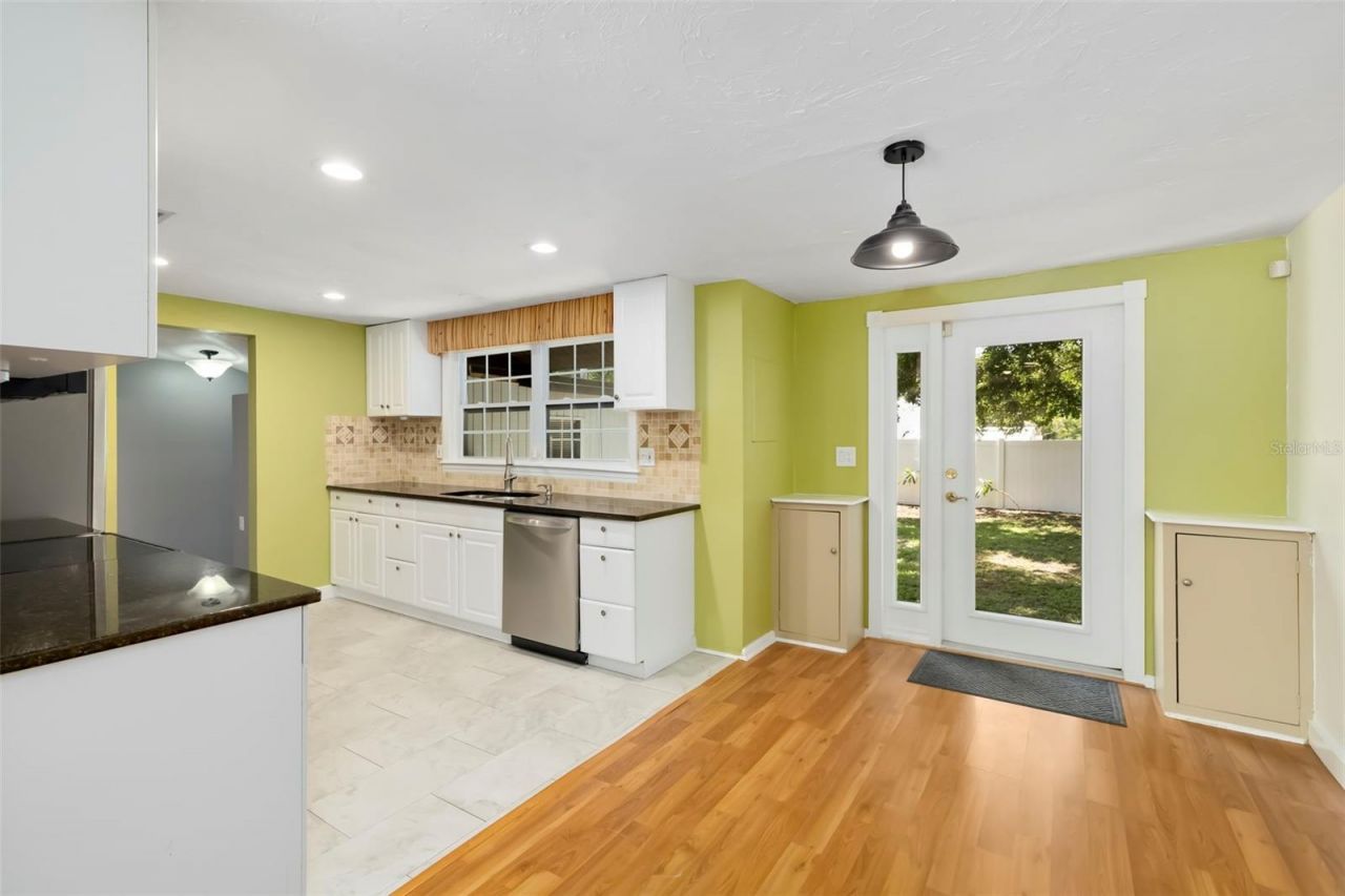 2702 Grand Cayman Street, Sarasota, FL 34231 Photo