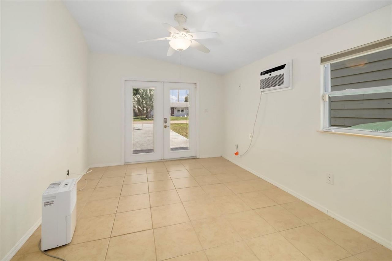 2702 Grand Cayman Street, Sarasota, FL 34231 Photo