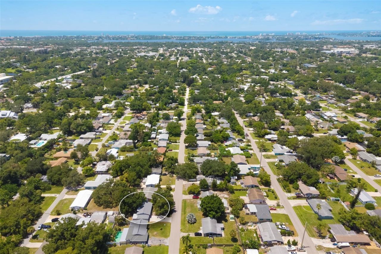 2702 Grand Cayman Street, Sarasota, FL 34231 Photo