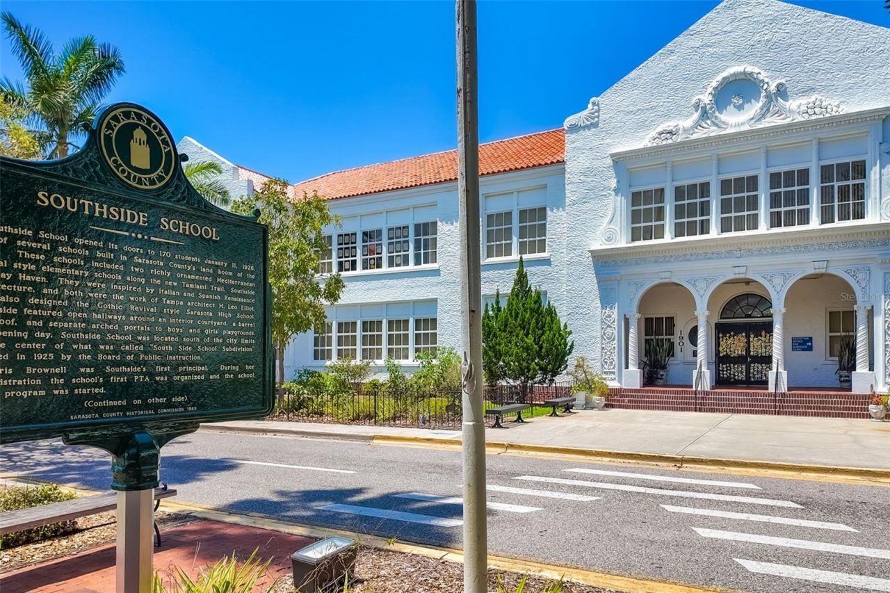 2702 Grand Cayman Street, Sarasota, FL 34231 Photo