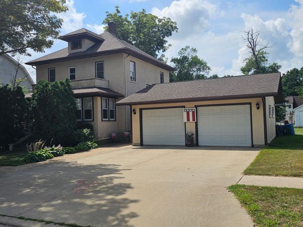 824 Adams Avenue , Westbrook, MN 56183