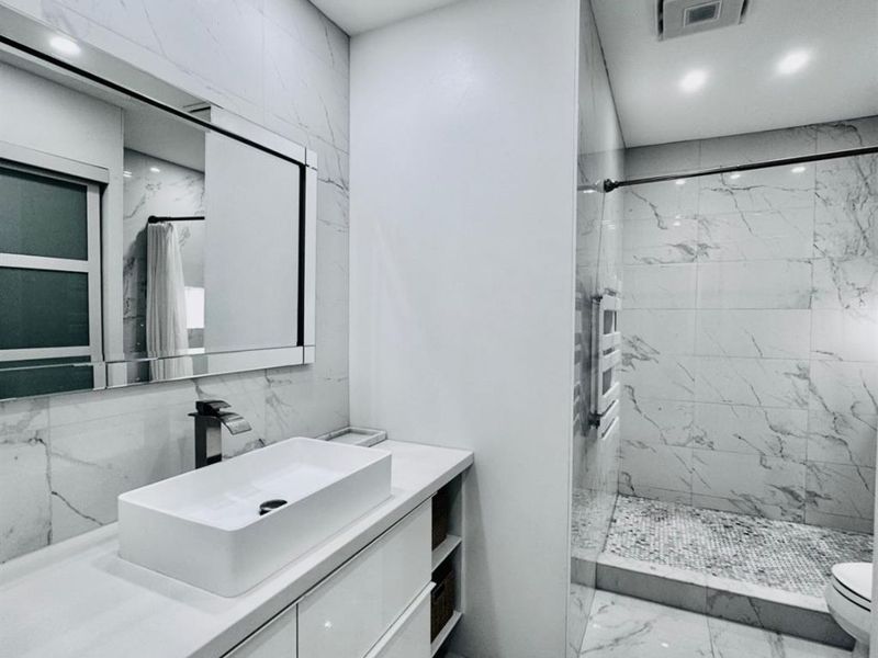 3533 Amberacres Drive, Unit 405E, Cincinnati, OH 45237 Photo 37