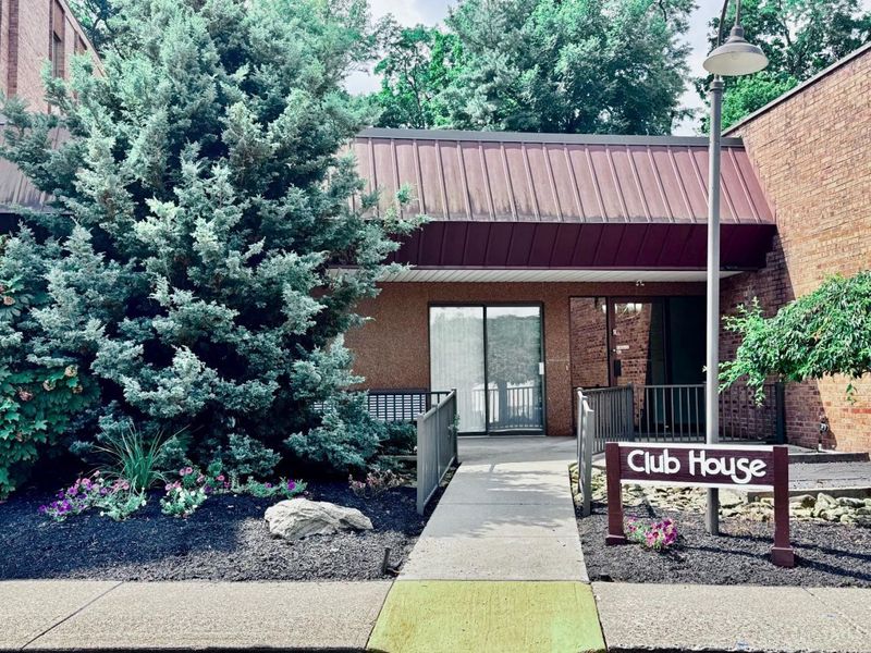 3533 Amberacres Drive, Unit 405E, Cincinnati, OH 45237 Photo 55