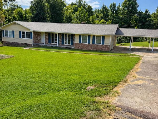1612 Moonmist Drive, Yazoo City, MS 39194